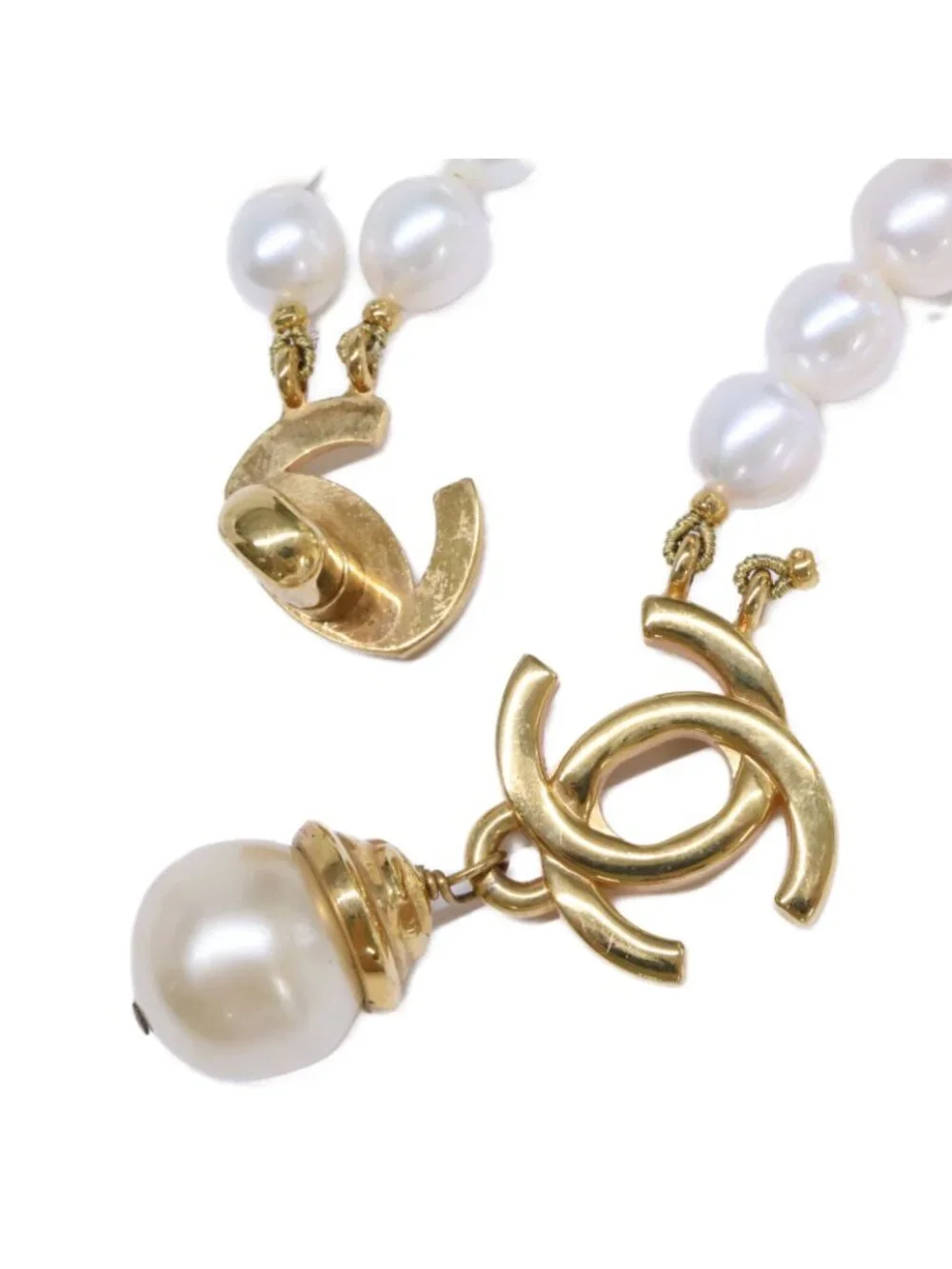 Chanel 96A CC Logo Turnlock Baroque Pearl